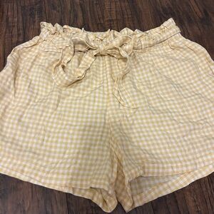 Hollister Yellow Gingham Women's Shorts
